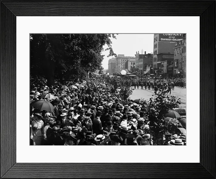 Framed Print : Statue of Commodore John Barry unveiled, Washington DC, 16 May 1914. Creator: Harris & Ewing. Statue of Commodore John Barry unveiled, Washington DC, 16 May 1914. Creator: Harris & Ewing Framed Print : Statue of Commodore John Barry unveiled, Washington DC, 16 May 1914. Creator: Harris & Ewing. Statue of Commodore John Barry unveiled, Washington DC, 16 May 1914. Creator: Harris & Ewing