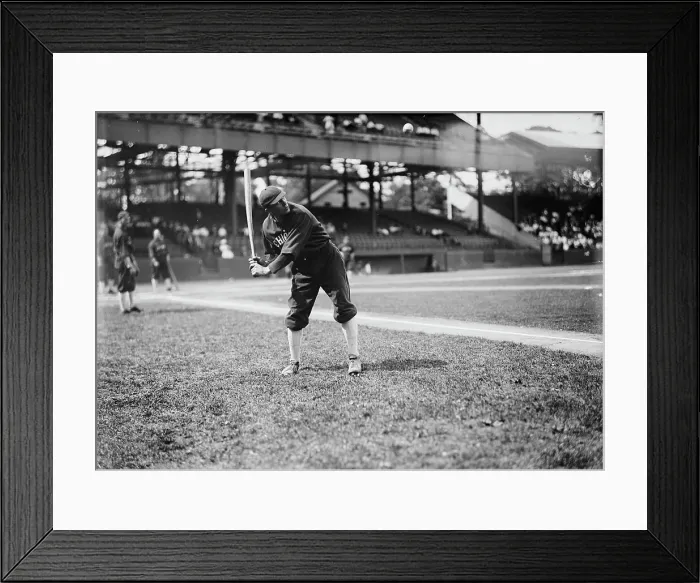 Framed Print : Baseball, Professional - Chicago Players, 1913. Creator: Harris & Ewing. Baseball, Professional - Chicago Players, 1913. Creator: Harris & Ewing Framed Print : Baseball, Professional - Chicago Players, 1913. Creator: Harris & Ewing. Baseball, Professional - Chicago Players, 1913. Creator: Harris & Ewing