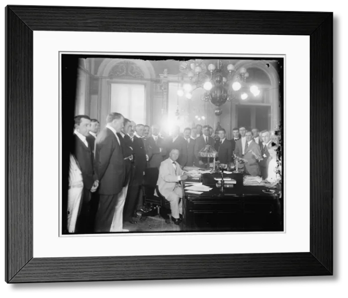 Framed Print : Josephus Daniels and group, between 1910 and 1920. Creator: Harris & Ewing. Josephus Daniels and group, between 1910 and 1920. Creator: Harris & Ewing Framed Print : Josephus Daniels and group, between 1910 and 1920. Creator: Harris & Ewing. Josephus Daniels and group, between 1910 and 1920. Creator: Harris & Ewing