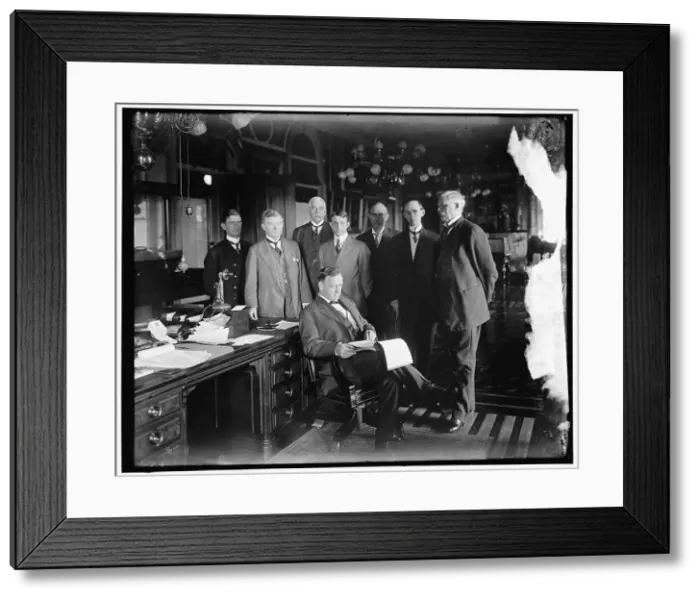 Framed Print : Josephus Daniels and group, between 1910 and 1920. Creator: Harris & Ewing. Josephus Daniels and group, between 1910 and 1920. Creator: Harris & Ewing Framed Print : Josephus Daniels and group, between 1910 and 1920. Creator: Harris & Ewing. Josephus Daniels and group, between 1910 and 1920. Creator: Harris & Ewing