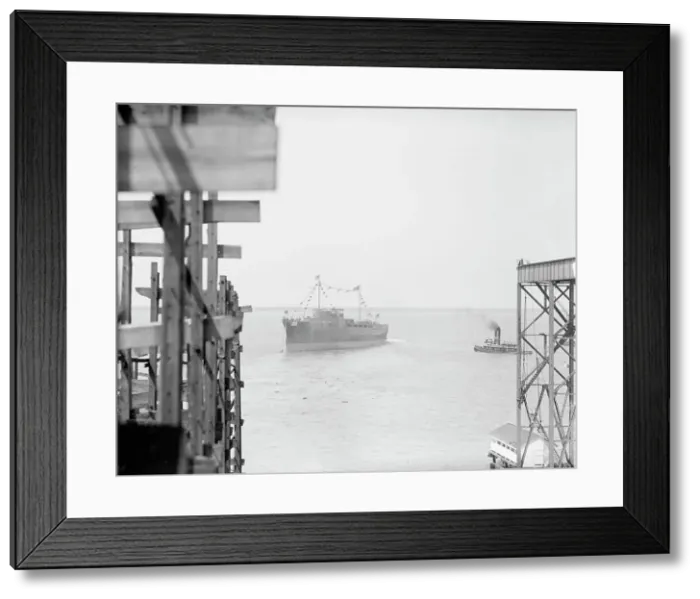 Framed Print : Launching of U.S.S. Texas, 1912. Creator: Harris & Ewing. Launching of U.S.S. Texas, 1912. Creator: Harris & Ewing Framed Print : Launching of U.S.S. Texas, 1912. Creator: Harris & Ewing. Launching of U.S.S. Texas, 1912. Creator: Harris & Ewing
