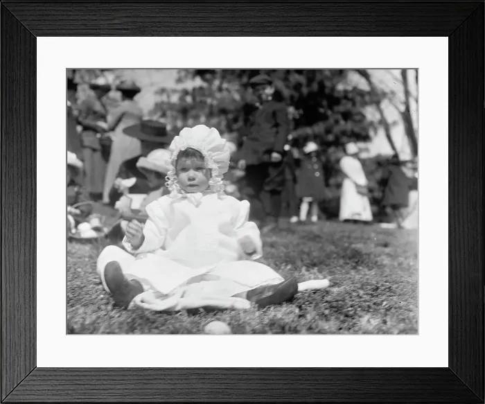 Framed Print : Easter Egg Rolling, White House, 1911. Creator: Harris & Ewing. Easter Egg Rolling, White House, 1911. Creator: Harris & Ewing Framed Print : Easter Egg Rolling, White House, 1911. Creator: Harris & Ewing. Easter Egg Rolling, White House, 1911. Creator: Harris & Ewing