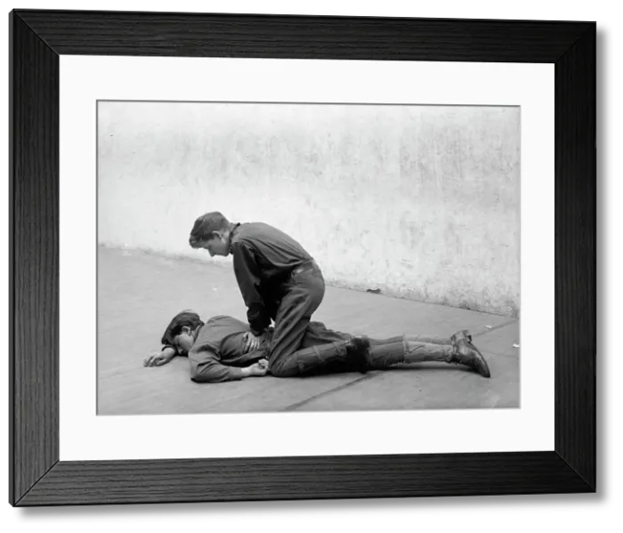 Framed Print : Boy Scouts Training Demonstration, 1912. Creator: Harris & Ewing. Boy Scouts Training Demonstration, 1912. Creator: Harris & Ewing Framed Print : Boy Scouts Training Demonstration, 1912. Creator: Harris & Ewing. Boy Scouts Training Demonstration, 1912. Creator: Harris & Ewing