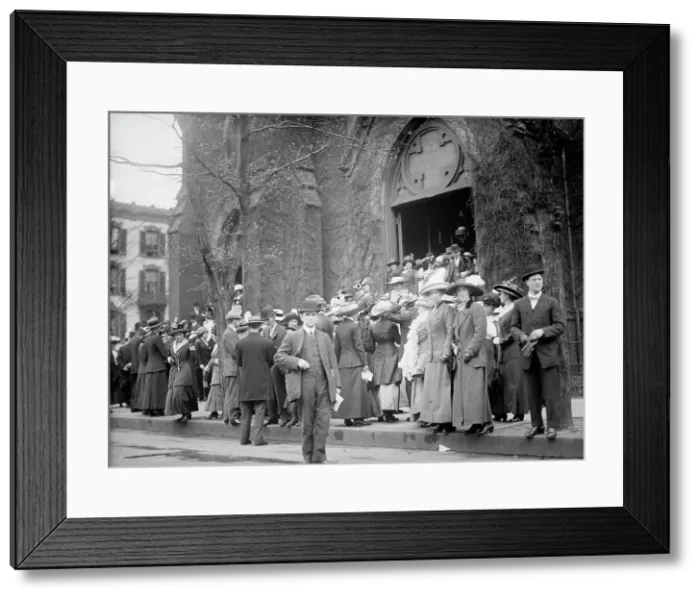 Framed Print : All Soul's Church, Unitarian, 14th And L Streets, N.W. Easter Crowds, 1911. Creator: Harris & Ewing. All Soul's Church, Unitarian, 14th And L Streets, N.W. Easter Crowds, 1911. Creator: Harris & Ewing Framed Print : All Soul's Church, Unitarian, 14th And L Streets, N.W. Easter Crowds, 1911. Creator: Harris & Ewing. All Soul's Church, Unitarian, 14th And L Streets, N.W. Easter Crowds, 1911. Creator: Harris & Ewing