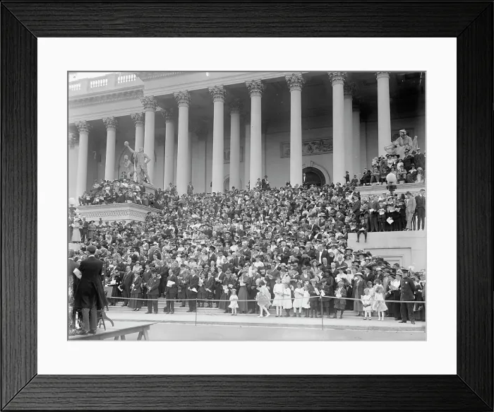 Framed Print : Bible Society Open Air Meeting, East Front of The Capitol, 1917. Creator: Harris & Ewing. Bible Society Open Air Meeting, East Front of The Capitol, 1917. Creator: Harris & Ewing Framed Print : Bible Society Open Air Meeting, East Front of The Capitol, 1917. Creator: Harris & Ewing. Bible Society Open Air Meeting, East Front of The Capitol, 1917. Creator: Harris & Ewing
