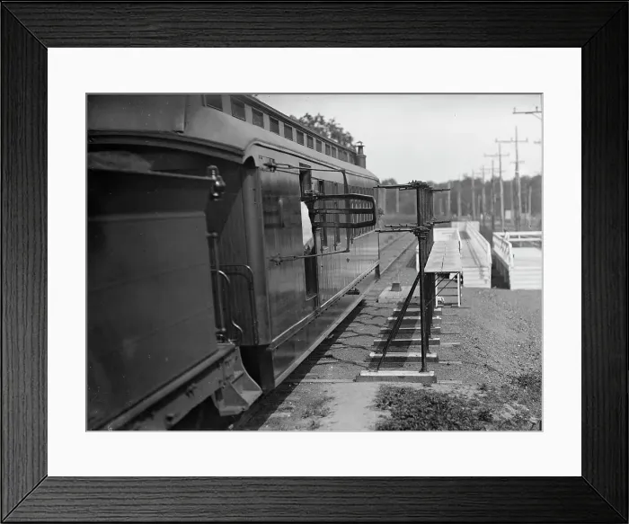 Framed Print : Post office Department, Hupp Auto Railway Service, 1912. Creator: Harris & Ewing. Post office Department, Hupp Auto Railway Service, 1912. Creator: Harris & Ewing Framed Print : Post office Department, Hupp Auto Railway Service, 1912. Creator: Harris & Ewing. Post office Department, Hupp Auto Railway Service, 1912. Creator: Harris & Ewing