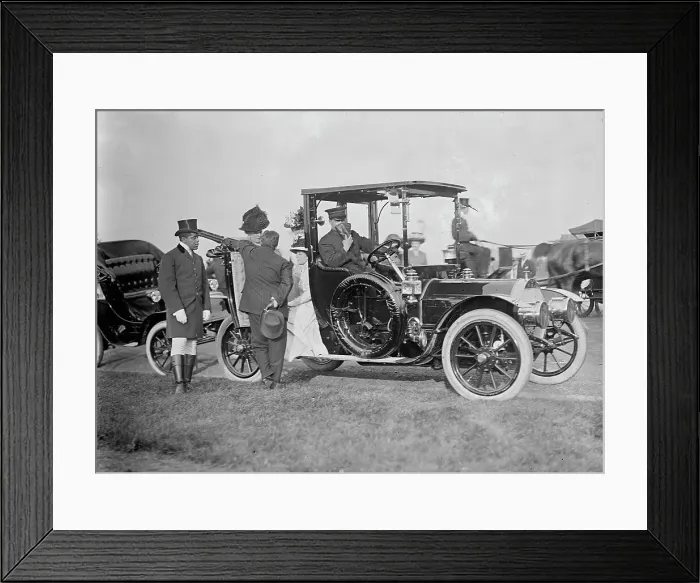 Framed Print : Mrs. Nicholas Longworth Sitting In Door of Auto; with Mrs. Taft, 1912. Creator: Harris & Ewing. Mrs. Nicholas Longworth Sitting In Door of Auto; with Mrs. Taft, 1912. Creator: Harris & Ewing Framed Print : Mrs. Nicholas Longworth Sitting In Door of Auto; with Mrs. Taft, 1912. Creator: Harris & Ewing. Mrs. Nicholas Longworth Sitting In Door of Auto; with Mrs. Taft, 1912. Creator: Harris & Ewing