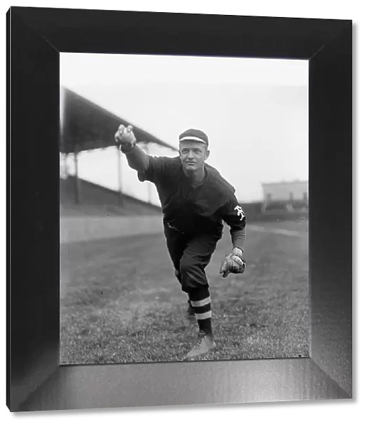 Baseball professional, Christy Mathewson, 1912. Creator: Harris & Ewing. Baseball professional, Christy Mathewson, 1912. Creator: Harris & Ewing