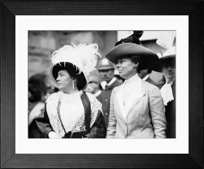 Framed Print : Democratic National Convention - Mrs. Norman E. Mack And Mrs. William H. Taft, 1912. Creator: Harris & Ewing. Democratic National Convention - Mrs. Norman E. Mack And Mrs. William H. Taft, 1912. Creator: Harris & Ewing Framed Print : Democratic National Convention - Mrs. Norman E. Mack And Mrs. William H. Taft, 1912. Creator: Harris & Ewing. Democratic National Convention - Mrs. Norman E. Mack And Mrs. William H. Taft, 1912. Creator: Harris & Ewing