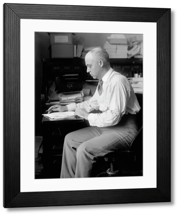 Framed Print : Unknown politician at desk, 1912. Creator: Harris & Ewing. Unknown politician at desk, 1912. Creator: Harris & Ewing Framed Print : Unknown politician at desk, 1912. Creator: Harris & Ewing. Unknown politician at desk, 1912. Creator: Harris & Ewing