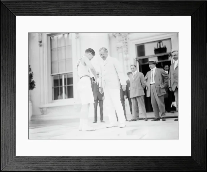 Framed Print : Boy Scouts - Relay Race Starting At White House, Fred Reed Shaking Hands with President Wilson, 1913 Creator: Harris & Ewing. Boy Scouts - Relay Race Starting At White House, Fred Reed Shaking Hands with President Wilson Framed Print : Boy Scouts - Relay Race Starting At White House, Fred Reed Shaking Hands with President Wilson, 1913 Creator: Harris & Ewing. Boy Scouts - Relay Race Starting At White House, Fred Reed Shaking Hands with President Wilson