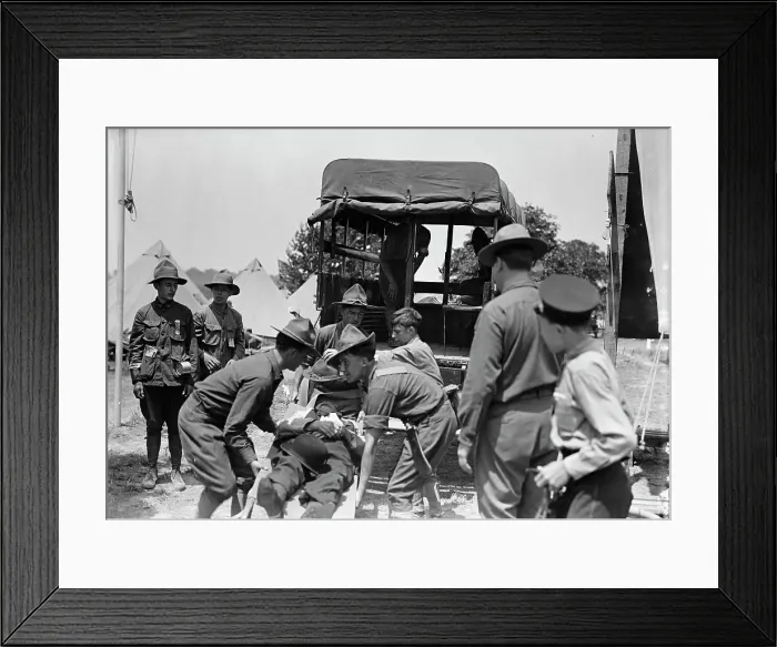 Framed Print : Boy Scouts - Scouts At Gettysburg, 1913. Creator: Harris & Ewing. Boy Scouts - Scouts At Gettysburg, 1913. Creator: Harris & Ewing Framed Print : Boy Scouts - Scouts At Gettysburg, 1913. Creator: Harris & Ewing. Boy Scouts - Scouts At Gettysburg, 1913. Creator: Harris & Ewing
