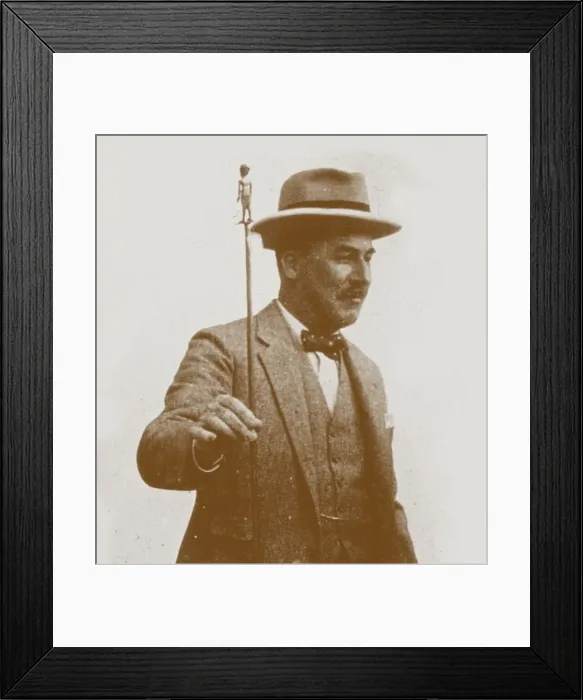 Framed Print : Howard Carter, discoverer of Tutankhamun's tomb, 1925. Creator: Photo studio Meurisse Framed Print : Howard Carter, discoverer of Tutankhamun's tomb, 1925. Creator: Photo studio Meurisse