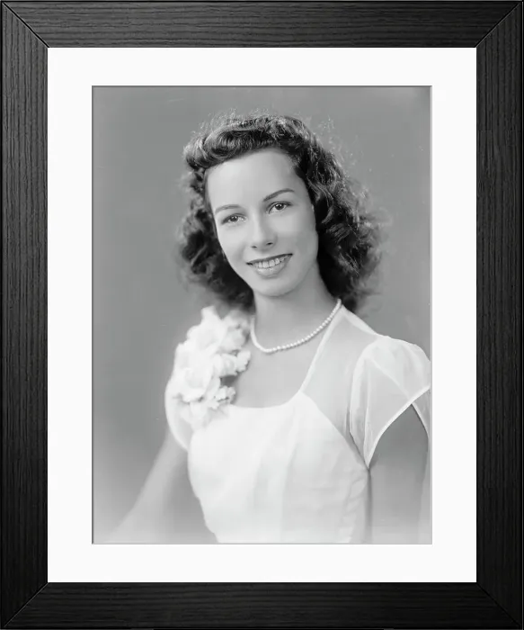 Framed Print : Mrs Charles W Bramlett - Portrait, 1945. Creator: Harris & Ewing. Mrs Charles W Bramlett - Portrait, 1945. Creator: Harris & Ewing Framed Print : Mrs Charles W Bramlett - Portrait, 1945. Creator: Harris & Ewing. Mrs Charles W Bramlett - Portrait, 1945. Creator: Harris & Ewing