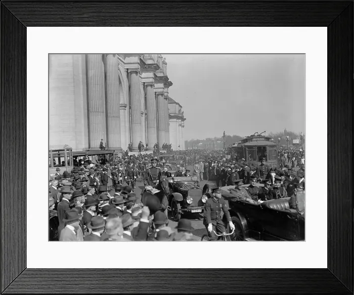 Framed Print : British Commission To U.S - Arrival At Union Station; General Views, 1917. Creator: Harris & Ewing. British Commission To U.S - Arrival At Union Station; General Views, 1917. Creator: Harris & Ewing Framed Print : British Commission To U.S - Arrival At Union Station; General Views, 1917. Creator: Harris & Ewing. British Commission To U.S - Arrival At Union Station; General Views, 1917. Creator: Harris & Ewing