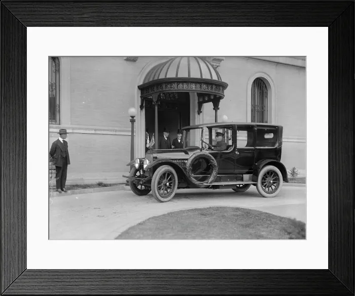 Framed Print : British Commission To U.S. - At Long Residence, 1917. Creator: Harris & Ewing. British Commission To U.S. - At Long Residence, 1917. Creator: Harris & Ewing Framed Print : British Commission To U.S. - At Long Residence, 1917. Creator: Harris & Ewing. British Commission To U.S. - At Long Residence, 1917. Creator: Harris & Ewing