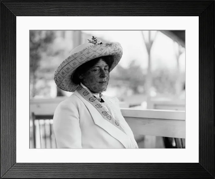 Framed Print : Horse Shows - Mrs. J.W. Converse, 1912. Creator: Harris & Ewing. Horse Shows - Mrs. J.W. Converse, 1912. Creator: Harris & Ewing Framed Print : Horse Shows - Mrs. J.W. Converse, 1912. Creator: Harris & Ewing. Horse Shows - Mrs. J.W. Converse, 1912. Creator: Harris & Ewing