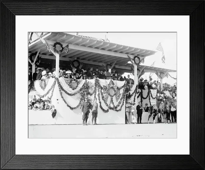 Framed Print : Columbus Memorial - President Taft Speaking, 1912. Creator: Harris & Ewing. Columbus Memorial - President Taft Speaking, 1912. Creator: Harris & Ewing Framed Print : Columbus Memorial - President Taft Speaking, 1912. Creator: Harris & Ewing. Columbus Memorial - President Taft Speaking, 1912. Creator: Harris & Ewing