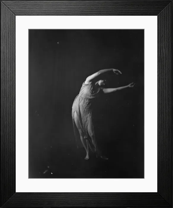 Framed Print : Elizabeth Duncan dancers and children, between 1916 and 1941. Creator: Arnold Genthe Framed Print : Elizabeth Duncan dancers and children, between 1916 and 1941. Creator: Arnold Genthe