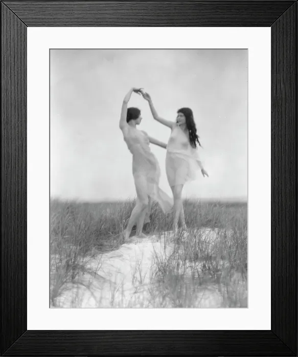 Framed Print : Severn, Margaret, Miss, and an unidentified dancer, 1923 Creator: Arnold Genthe Framed Print : Severn, Margaret, Miss, and an unidentified dancer, 1923 Creator: Arnold Genthe