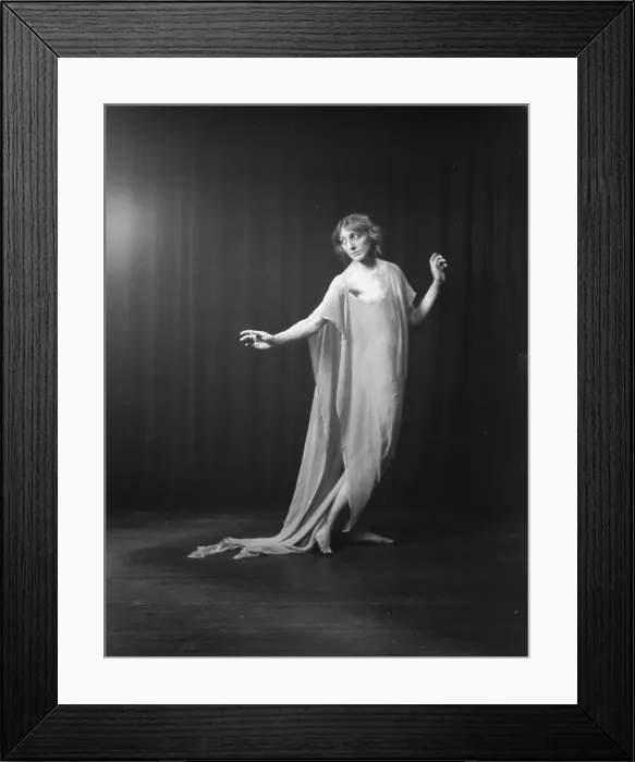 Framed Print : Florence Noyes dancers, between 1915 and 1918. Creator: Arnold Genthe Framed Print : Florence Noyes dancers, between 1915 and 1918. Creator: Arnold Genthe
