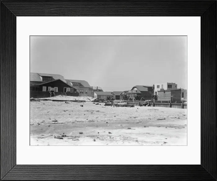 Framed Print : New York City views, Long Beach, 1927 Creator: Arnold Genthe Framed Print : New York City views, Long Beach, 1927 Creator: Arnold Genthe