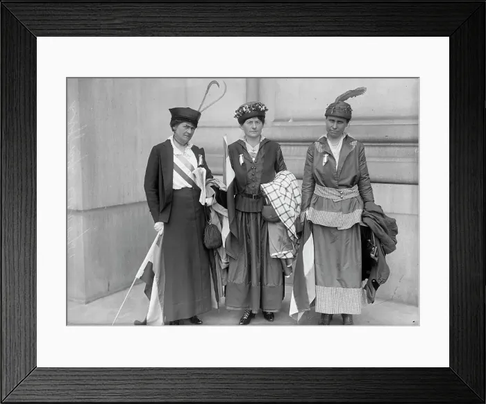 Framed Print : Woman Suffrage - Group of Suffragists, 1916. Creator: Harris & Ewing. Woman Suffrage - Group of Suffragists, 1916. Creator: Harris & Ewing Framed Print : Woman Suffrage - Group of Suffragists, 1916. Creator: Harris & Ewing. Woman Suffrage - Group of Suffragists, 1916. Creator: Harris & Ewing