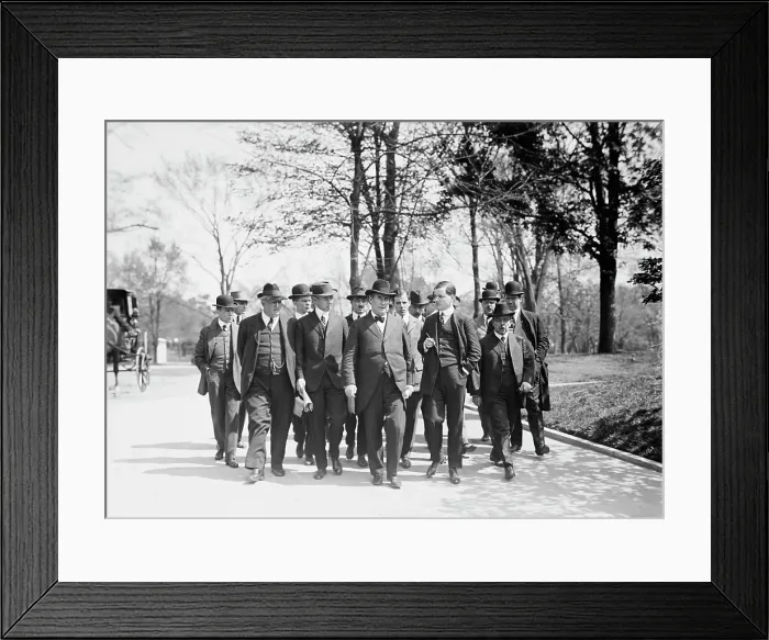 Framed Print : William Jennings Bryan, Rep. from Nebraska, with Newspapermen, 1914. Creator: Harris & Ewing. William Jennings Bryan, Rep. from Nebraska, with Newspapermen, 1914. Creator: Harris & Ewing Framed Print : William Jennings Bryan, Rep. from Nebraska, with Newspapermen, 1914. Creator: Harris & Ewing. William Jennings Bryan, Rep. from Nebraska, with Newspapermen, 1914. Creator: Harris & Ewing