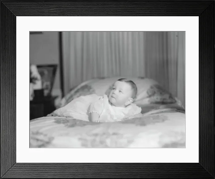Framed Print : Ziegler, William, Jr. Mrs. (Helen Murphy), baby of, portrait photograph, between 1928 and 1931. Creator: Arnold Genthe Framed Print : Ziegler, William, Jr. Mrs. (Helen Murphy), baby of, portrait photograph, between 1928 and 1931. Creator: Arnold Genthe