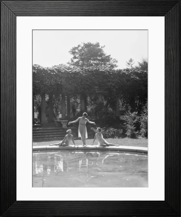 Framed Print : Elizabeth Duncan dancers and children, 1927 Creator: Arnold Genthe Framed Print : Elizabeth Duncan dancers and children, 1927 Creator: Arnold Genthe