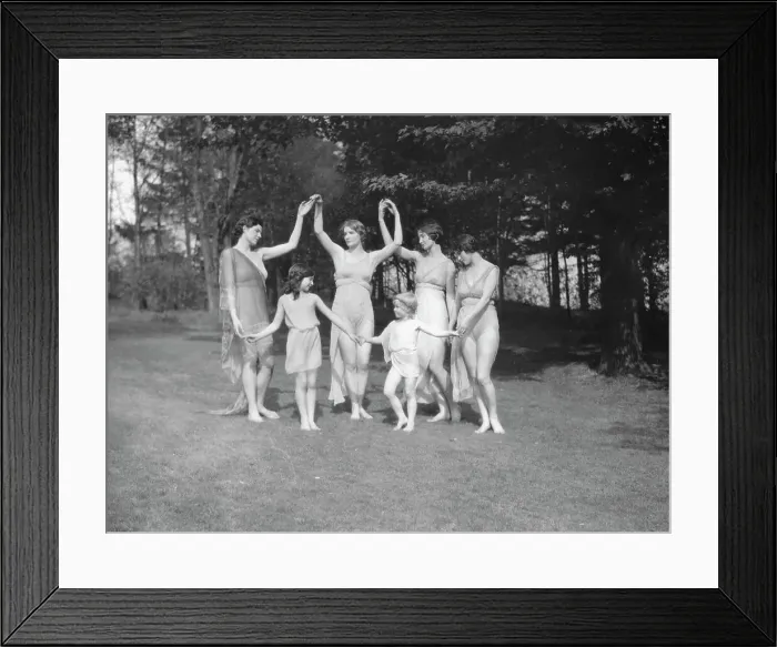 Framed Print : Elizabeth Duncan dancers and children, 1929 Creator: Arnold Genthe Framed Print : Elizabeth Duncan dancers and children, 1929 Creator: Arnold Genthe