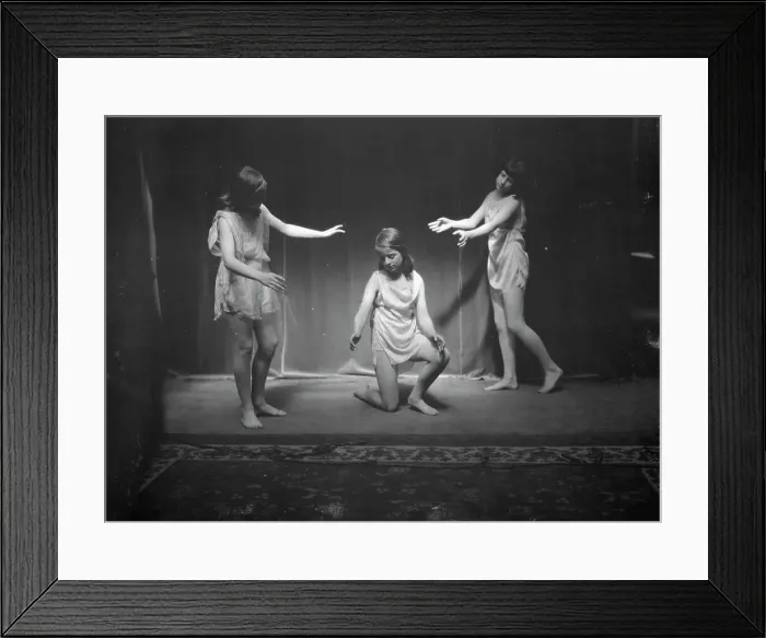 Framed Print : Elizabeth Duncan dancers and children, 1916 Creator: Arnold Genthe Framed Print : Elizabeth Duncan dancers and children, 1916 Creator: Arnold Genthe