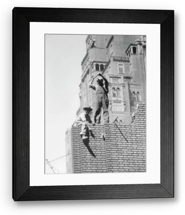 Framed Print : New York City views, between 1927 and 1938. Creator: Arnold Genthe Framed Print : New York City views, between 1927 and 1938. Creator: Arnold Genthe