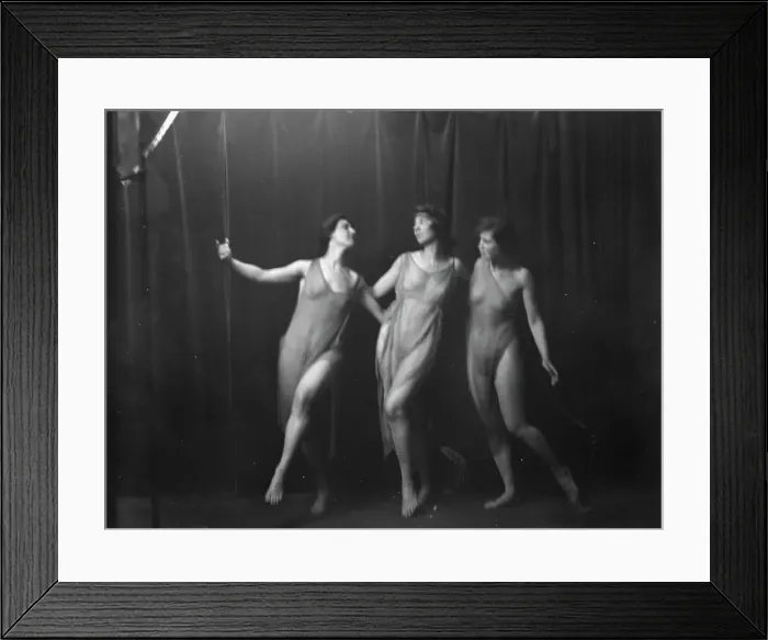 Framed Print : Elsie Dufour dancers, between 1918 and 1920. Creator: Arnold Genthe Framed Print : Elsie Dufour dancers, between 1918 and 1920. Creator: Arnold Genthe
