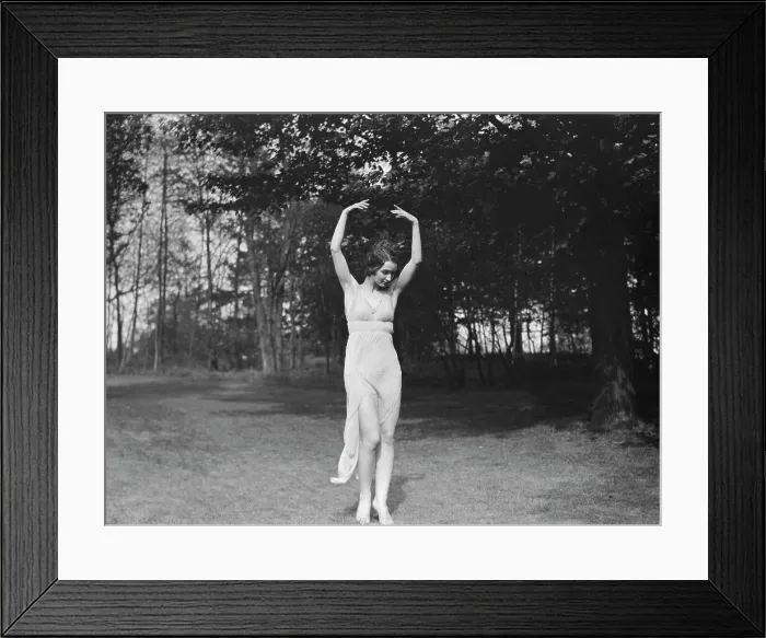Framed Print : Elizabeth Duncan dancers and children, 1929 Creator: Arnold Genthe Framed Print : Elizabeth Duncan dancers and children, 1929 Creator: Arnold Genthe