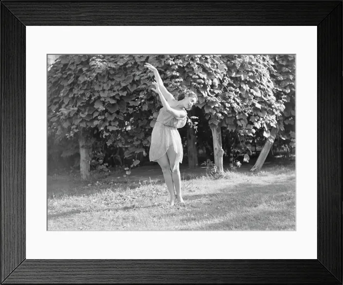 Framed Print : Elizabeth Duncan dancers and children, 1936 Creator: Arnold Genthe Framed Print : Elizabeth Duncan dancers and children, 1936 Creator: Arnold Genthe