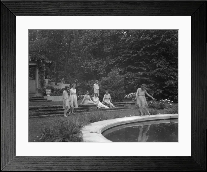 Framed Print : Elizabeth Duncan dancers and children, between 1916 and 1941. Creator: Arnold Genthe Framed Print : Elizabeth Duncan dancers and children, between 1916 and 1941. Creator: Arnold Genthe