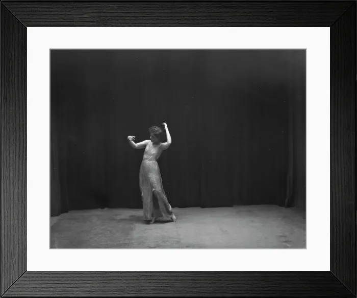 Framed Print : Elsie Dufour dancer, between 1918 and 1920. Creator: Arnold Genthe Framed Print : Elsie Dufour dancer, between 1918 and 1920. Creator: Arnold Genthe