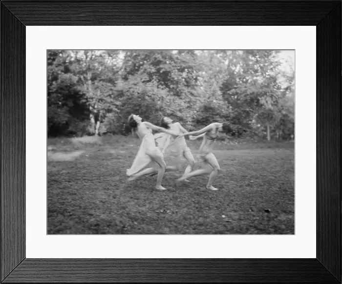 Framed Print : Florence Noyes dancers, between 1915 and 1918. Creator: Arnold Genthe Framed Print : Florence Noyes dancers, between 1915 and 1918. Creator: Arnold Genthe