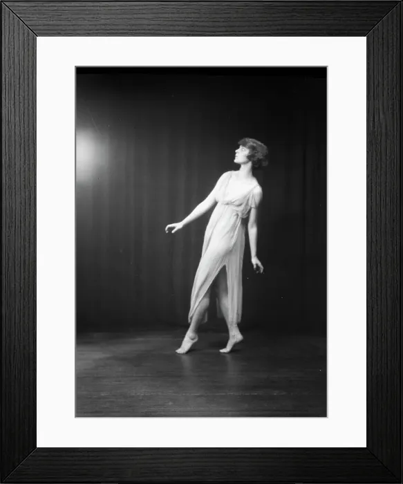Framed Print : Florence Noyes dancers, between 1915 and 1918. Creator: Arnold Genthe Framed Print : Florence Noyes dancers, between 1915 and 1918. Creator: Arnold Genthe