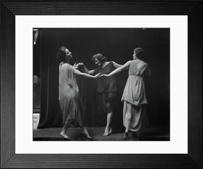 Framed Print : Elsie Dufour dancers, between 1918 and 1920. Creator: Arnold Genthe Framed Print : Elsie Dufour dancers, between 1918 and 1920. Creator: Arnold Genthe