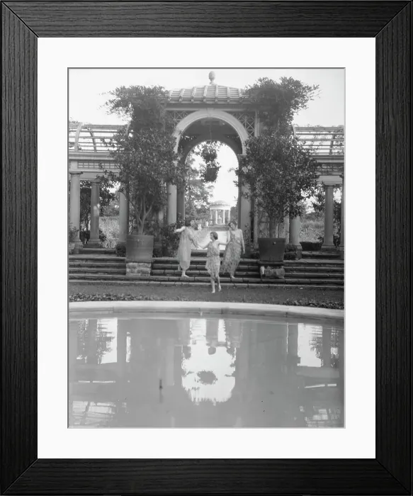 Framed Print : Elizabeth Duncan dancers and children, between 1916 and 1941. Creator: Arnold Genthe Framed Print : Elizabeth Duncan dancers and children, between 1916 and 1941. Creator: Arnold Genthe