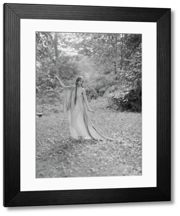 Framed Print : Florence Noyes dancers, between 1915 and 1918. Creator: Arnold Genthe Framed Print : Florence Noyes dancers, between 1915 and 1918. Creator: Arnold Genthe