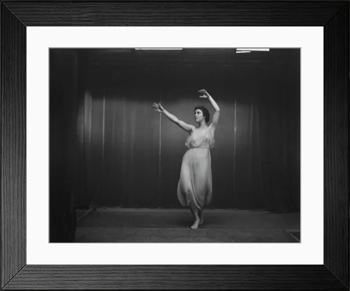 Framed Print : Elsie Dufour dancer, between 1918 and 1920. Creator: Arnold Genthe Framed Print : Elsie Dufour dancer, between 1918 and 1920. Creator: Arnold Genthe