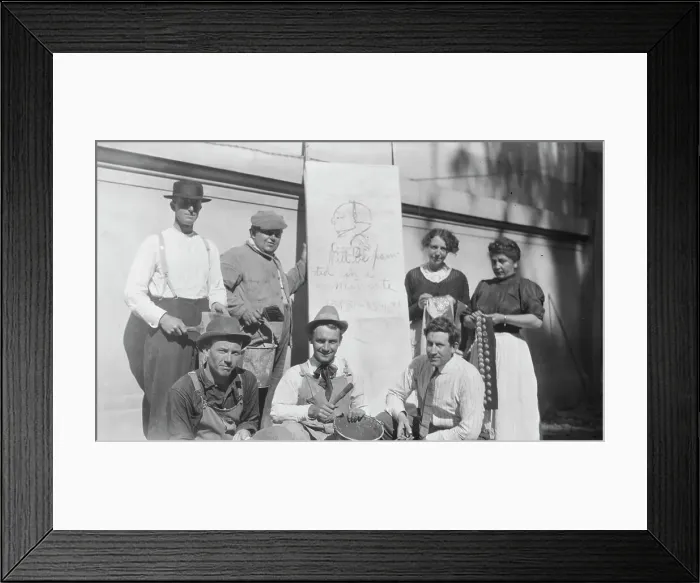 Framed Print : Theatrical production with Margaret Anglin and others, between 1910 and 1925. Creator: Arnold Genthe Framed Print : Theatrical production with Margaret Anglin and others, between 1910 and 1925. Creator: Arnold Genthe