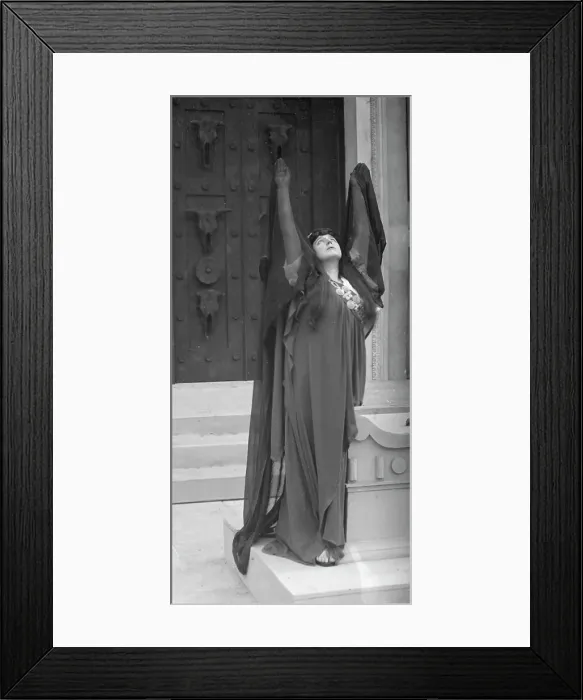 Framed Print : Theatrical production with Margaret Anglin and others, between 1910 and 1925. Creator: Arnold Genthe Framed Print : Theatrical production with Margaret Anglin and others, between 1910 and 1925. Creator: Arnold Genthe