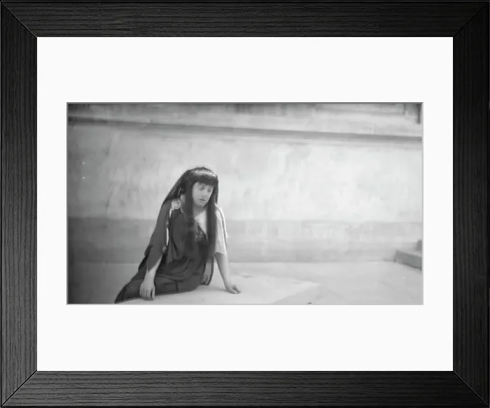 Framed Print : Theatrical production with Margaret Anglin and others, between 1910 and 1925. Creator: Arnold Genthe Framed Print : Theatrical production with Margaret Anglin and others, between 1910 and 1925. Creator: Arnold Genthe