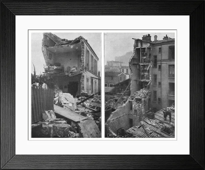 Framed Print : Un Zeppelin sur Paris; les deux plus importants exploits de ceux que les Allemands... 1916. Creator: Chusseau Photo. Un Zeppelin sur Paris; les deux plus importants exploits de ceux que les Allemands... 1916 Framed Print : Un Zeppelin sur Paris; les deux plus importants exploits de ceux que les Allemands... 1916. Creator: Chusseau Photo. Un Zeppelin sur Paris; les deux plus importants exploits de ceux que les Allemands... 1916