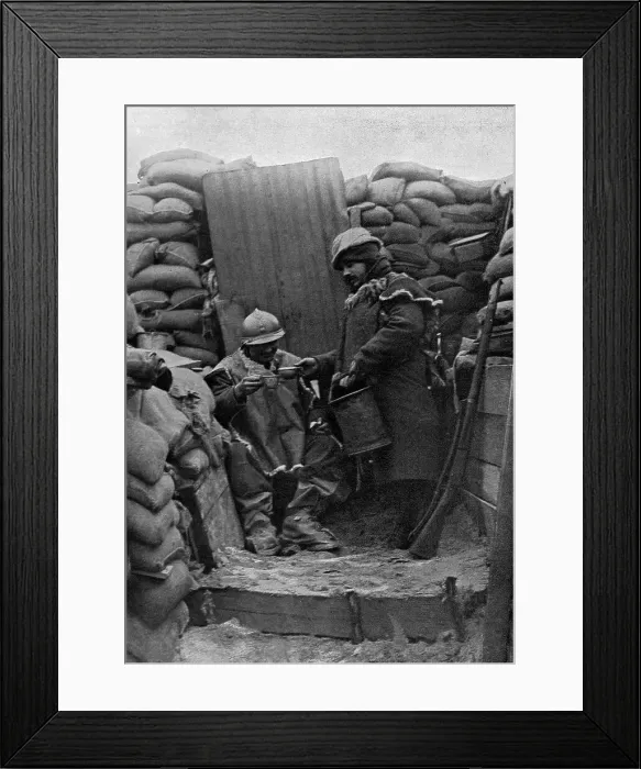 Framed Print : Bonne tranchee, bon equipement et bon jus'.1916. Creator: Unknown. Bonne tranchee, bon equipement et bon jus'.1916. Creator: Unknown Framed Print : Bonne tranchee, bon equipement et bon jus'.1916. Creator: Unknown. Bonne tranchee, bon equipement et bon jus'.1916. Creator: Unknown