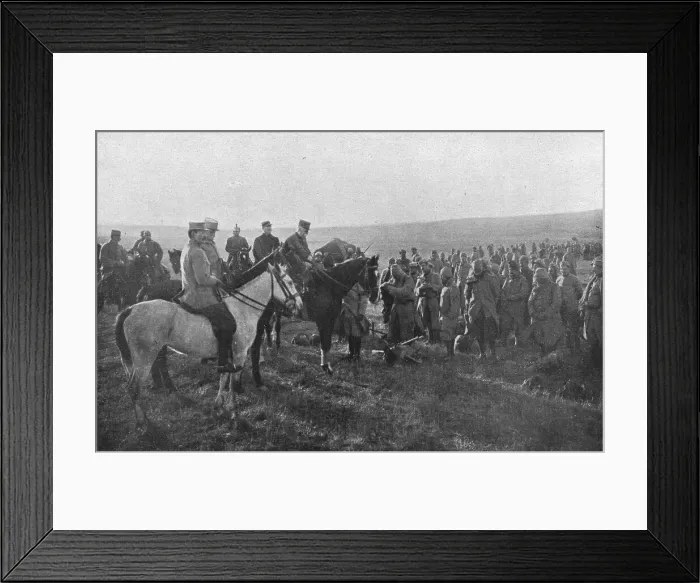 Framed Print : Les defenses de Salonique inspectees par le general Sarrail; les felicitations du general... 1916. Creator: Hubert Jacques Framed Print : Les defenses de Salonique inspectees par le general Sarrail; les felicitations du general... 1916. Creator: Hubert Jacques